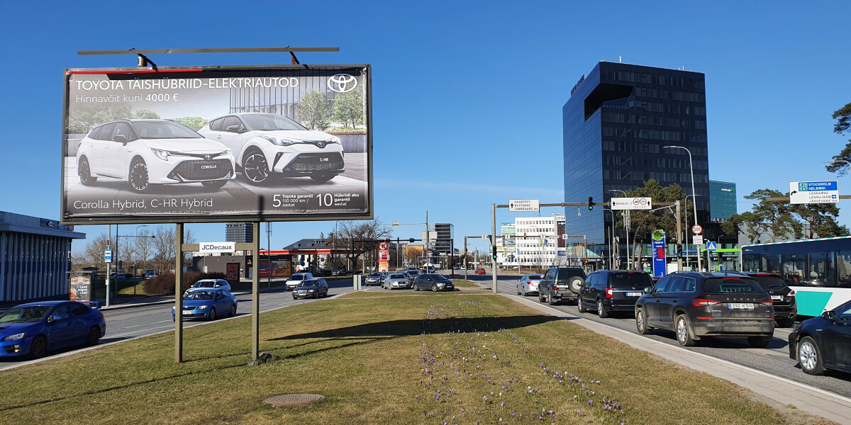 Toyota outdoor banner printed by Metroprint